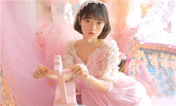 山阳供卵试管代怀生子多少钱？这一直是很多不孕不育家庭关注的话题。在中国，不孕不育的发生率越来越高，根据《中国不孕不育现状调研报告》显示，育龄夫妇的不孕不育率从20年前的3%增长至现在的12.5%-18.2%，患者人数高达6000万以上。在这样的背景下，许多家庭通过供卵试管来实现自己的生育梦想。那么，供卵试管代怀生子的费用到底是多少呢？